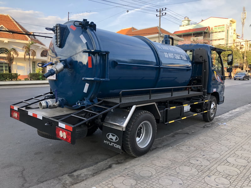 Xe hút hầm cầu chuyên nghiệp tại TP.HCM